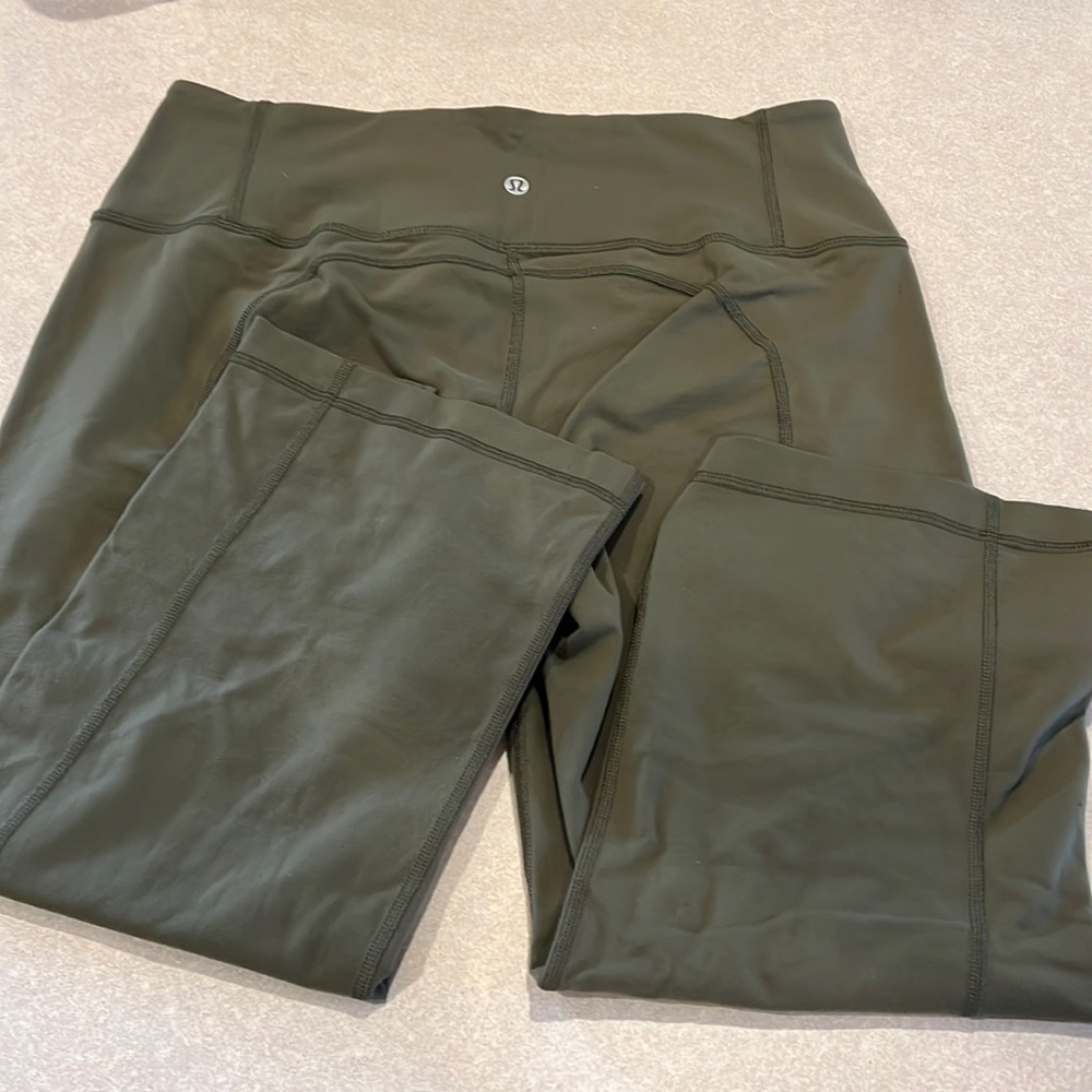 Lululemon Capris